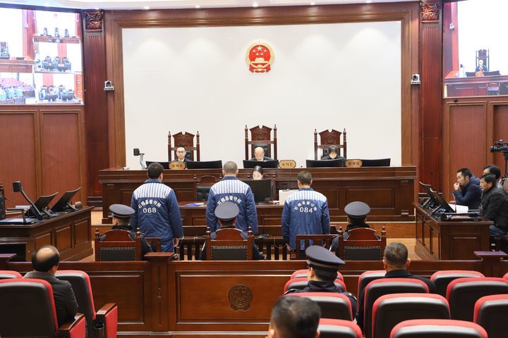 月12日,雅安中院,名山区法院,荥经县法院公开宣判了4起恶势力犯罪案件